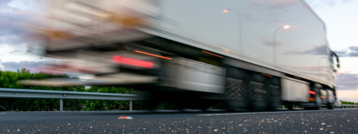 vrachtauto vrachtwagen snelweg spanje