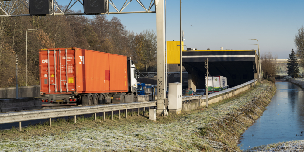 Heinenoordtunnel zuidzijde bij daglicht-01