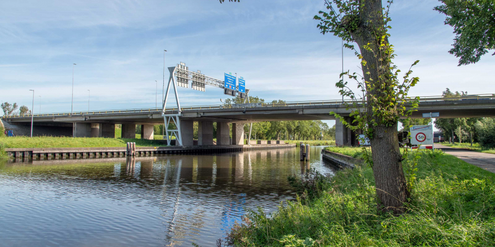 brug-purmerend-water-zijkant_tcm26-329831